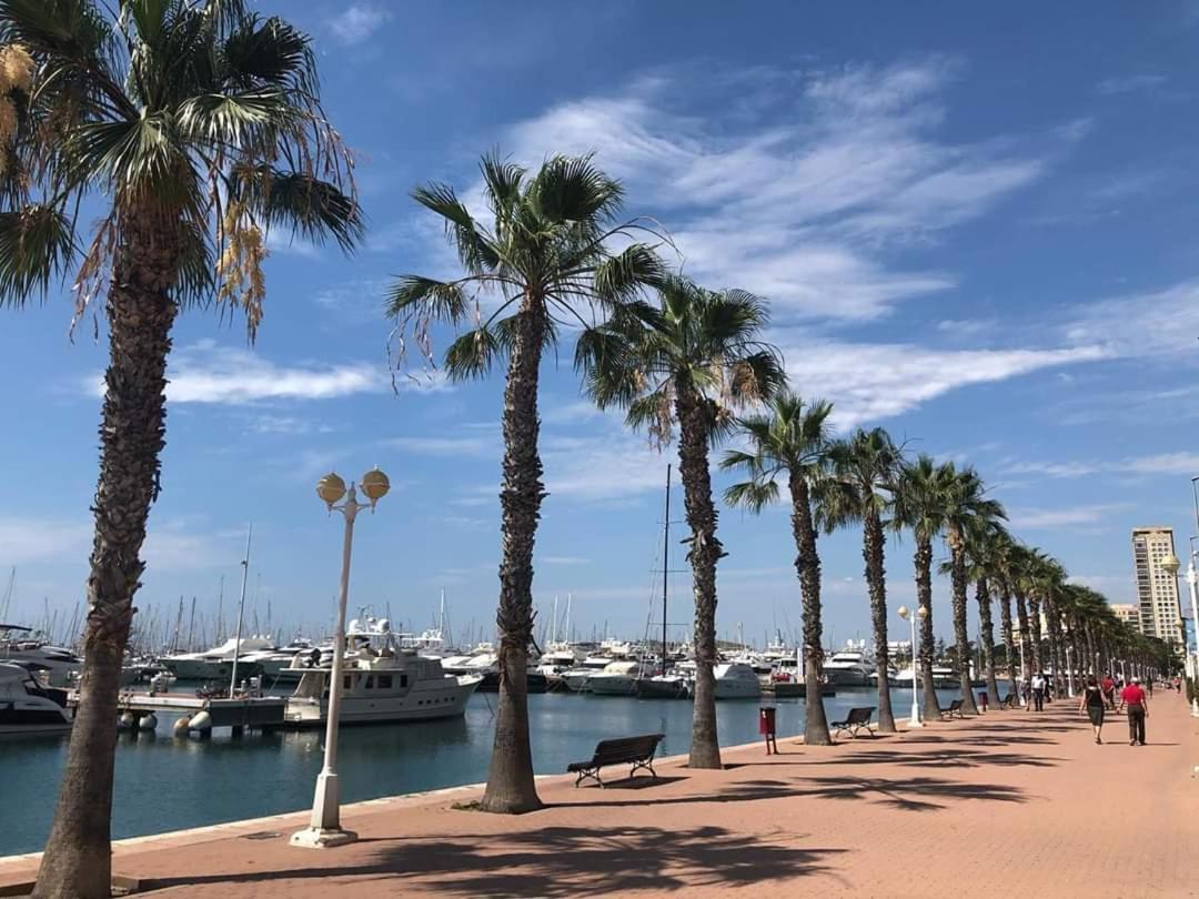 Apartamento Apartamento CasaTuris con vistas a la playa del Postiguet A103 Alicante Exterior foto